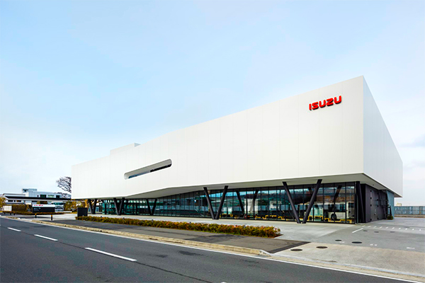 Isuzu Plaza