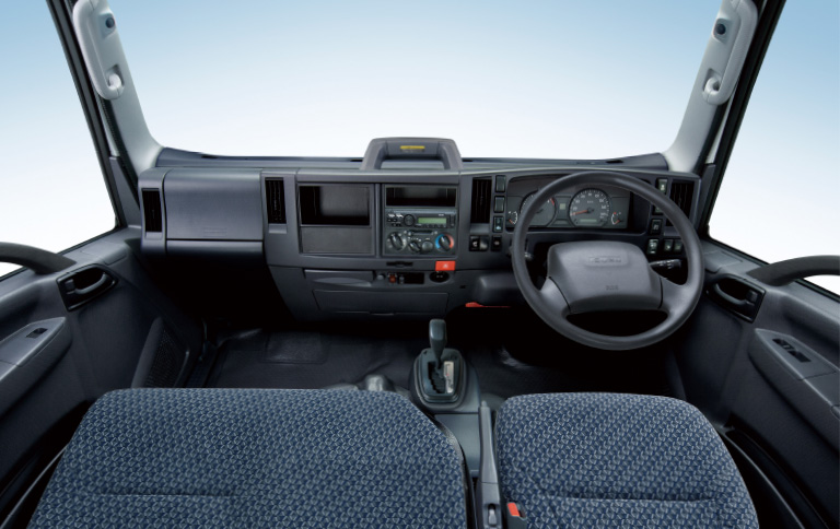 室内 インテリア Isuzu エルフ 小型トラック